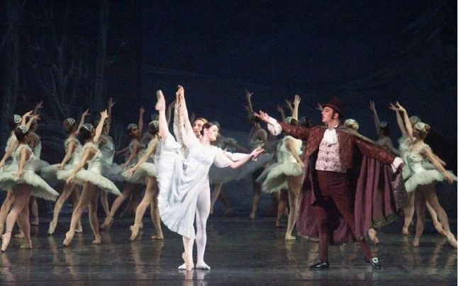 spectacol-de-la-balet-spargatorul-de-nuci-la-reduta