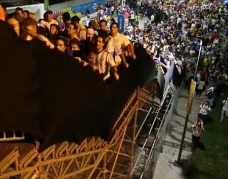 stadionul-maracana-un-pericol-pentru-spectatori