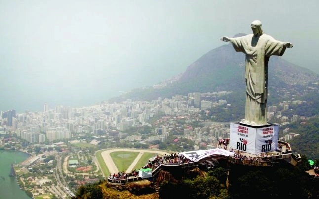 statuia-lui-isus-de-la-rio-de-janeiro-chipul-a-fost-sculptat-de-un-roman