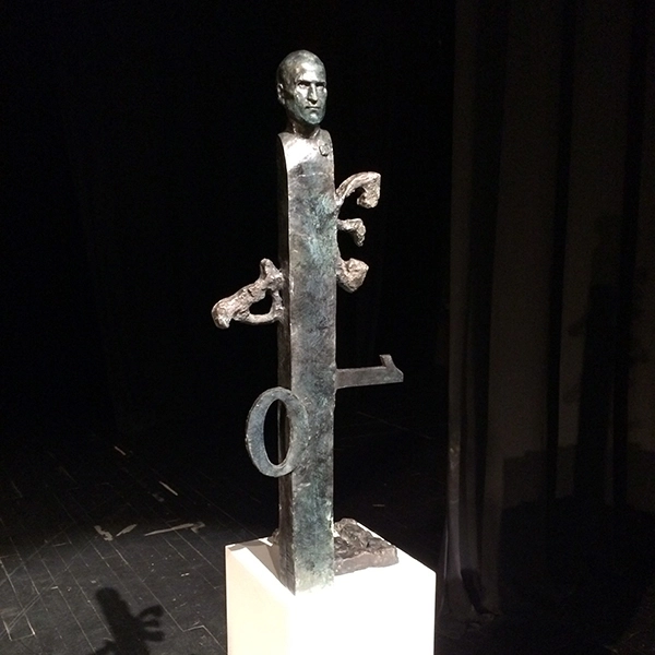 steve-jobs-va-avea-statuie-