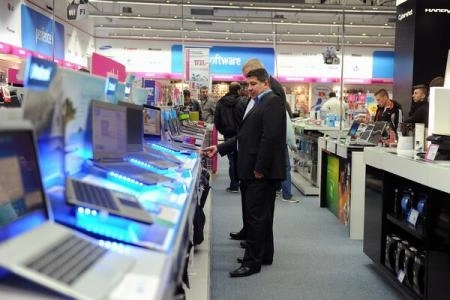 studiu-aproape-30-dintre-romanii-de-la-oras-vor-face-cumparaturi-de-black-friday