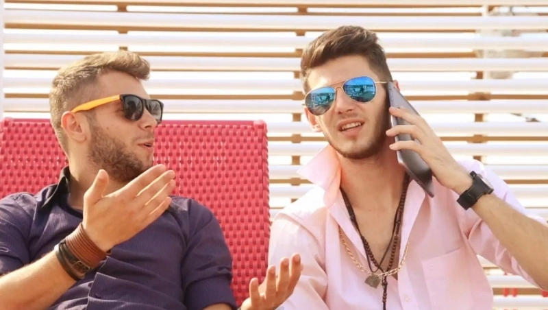 sunt-un-cocalar-viralul-care-face-senzatie-pe-internet-video