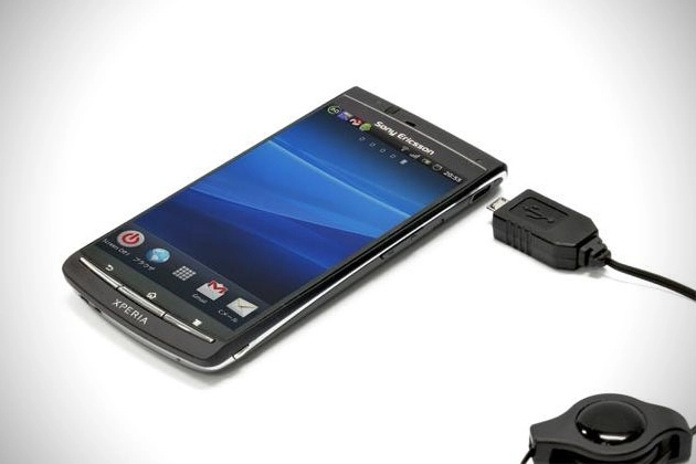 telefonul-mobil-se-poate-incarca-cu-ajutorul-urinei