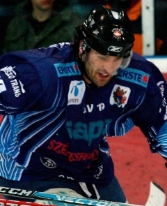 transfer-de-senzatie-la-corona-wolves-brasov