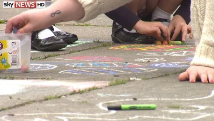 uk-elevii-poarta-scutece-si-nu-folosesc-toaletele