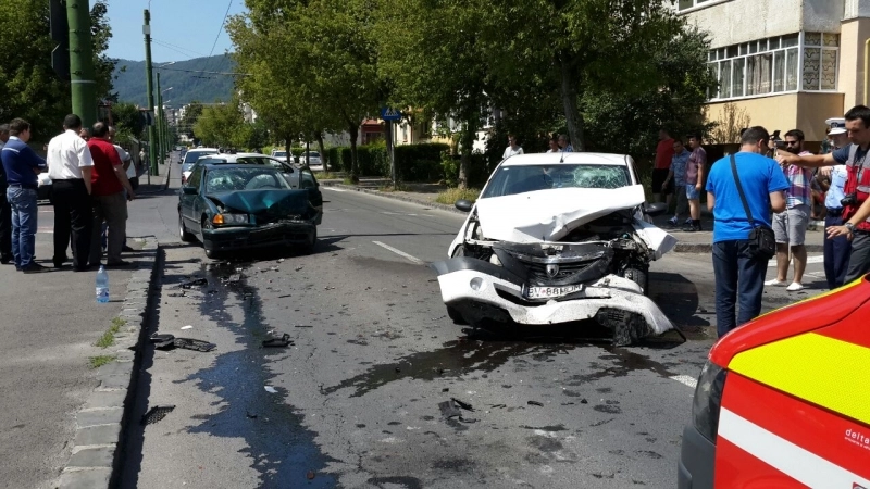 ultima-ora-grav-accident-in-brasov-2-persoane-ranite-galerie-foto