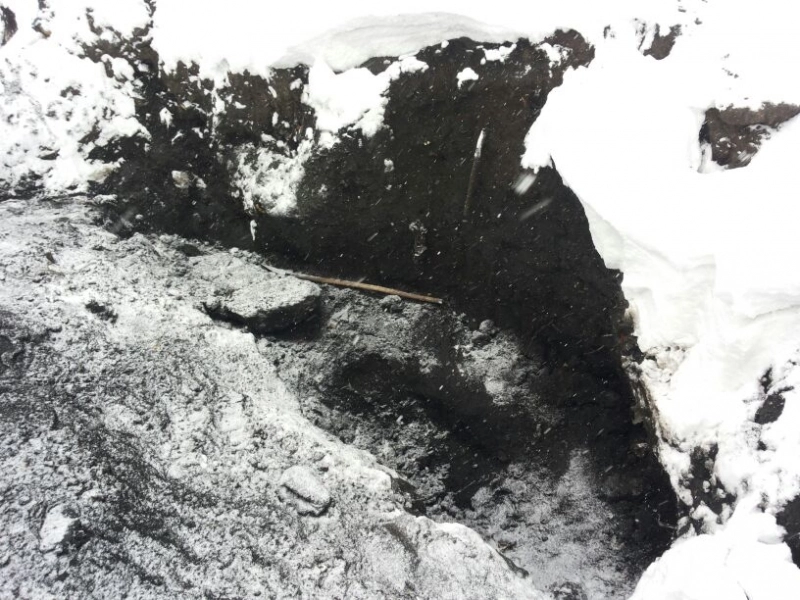 ultima-ora-a-murit-barbatul-prins-sub-malul-de-pamant-update-1550-galerie-foto