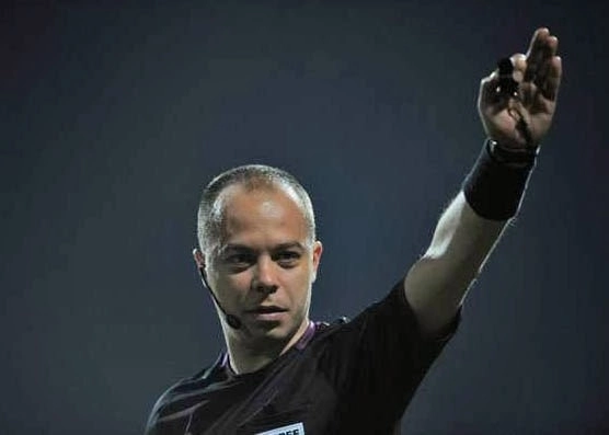 un-roman-arbitreaza-astazi-in-liga-campionilor