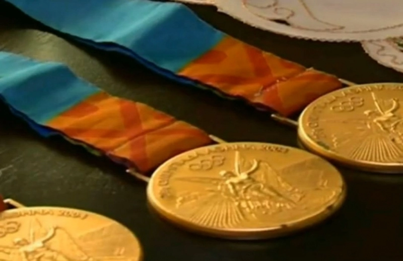 unei-mare-campioane-olimpice-iau-coclit-medaliile-de-aur-