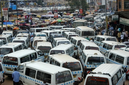 video-cel-mai-infernal-trafic-din-lume-in-capitala-ethiopiei