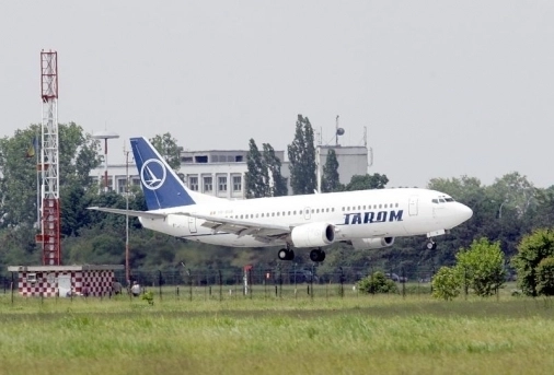 zeci-de-turisti-romani-au-fost-blocati-pe-aeroportul-din-antalya