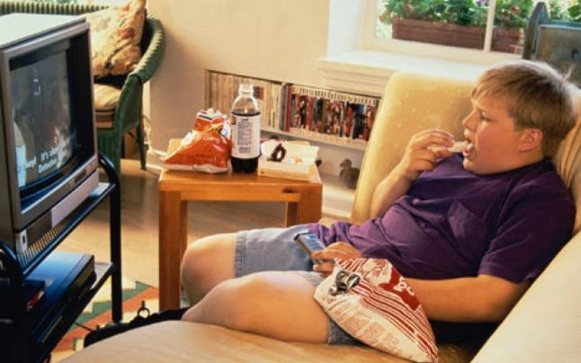 -baietii-sunt-de-doua-ori-mai-predispusi-la-ingrasare-decat-fetele-care-este-explicatia