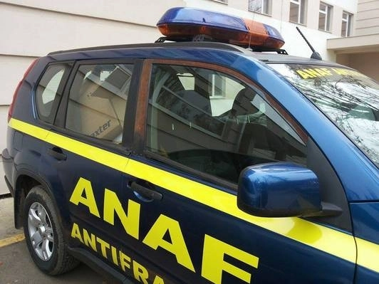 -brasov-au-aparut-falsii-inspectori-anaf-care-cer-direct-spaga