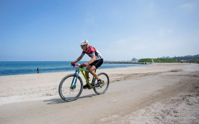 biciclisti-din-toata-lumea-vor-pedala-pe-litoralul-romanesc-pentru-olimpiada-rio-2016