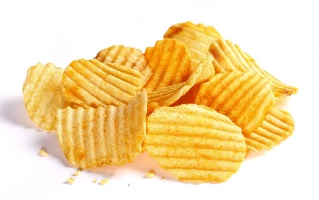 biserica-ortodoxa-rusa-lea-interzis-credinciosilor-sa-mai-manance-chipsuri