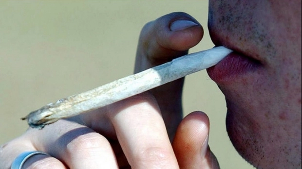 brasov-elev-de-liceu-traficant-de-droguri-a-fost-incatusat-de-ofiterii-antidrog-video-exclusiv