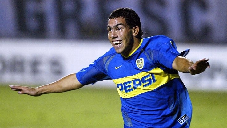 carlos-tevez-a-revenit-la-boca-juniors-
