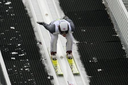 cupa-mondiala-feminina-de-sarituri-cu-schiurile-la-rasnov