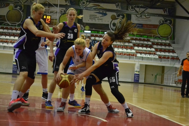 doua-olimpice-se-pregatesc-de-euro-basket-2017