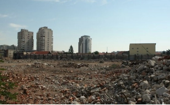 fiscul-vinde-patru-din-terenurile-lui-ioan-neculaie