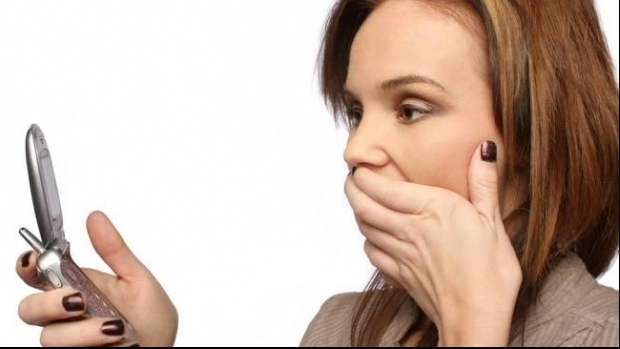 folosesti-acest-semn-de-punctuatie-in-smsuri-risti-sa-pari-nepoliticosa-