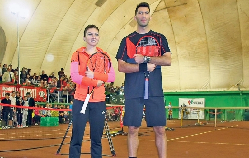 halep-si-tecau-sau-distrat-la-dublu-mixt-video
