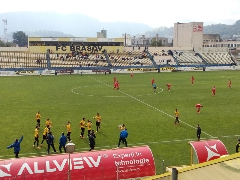 live-text-fc-brasov-medias-10-pauza-matei-deschide-scorul