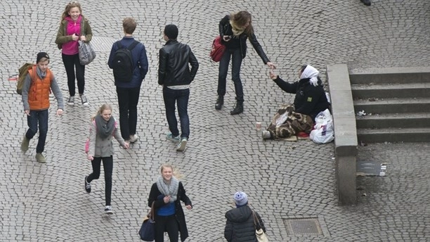 numarul-imigrantilor-care-cersesc-in-suedia-sa-dublat-multi-sunt-romani