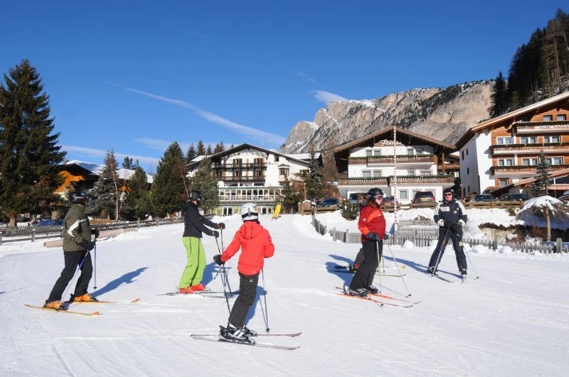 romanii-sunt-dispusi-sa-dea-350-de-euro-pentru-o-vacanta-in-strainatate-