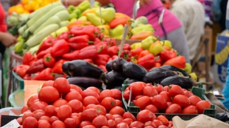 rosiile-romanesti-au-ajuns-in-piete-cat-costa-un-kilogram-si-de-ce-comercianti-prefera-brasovul