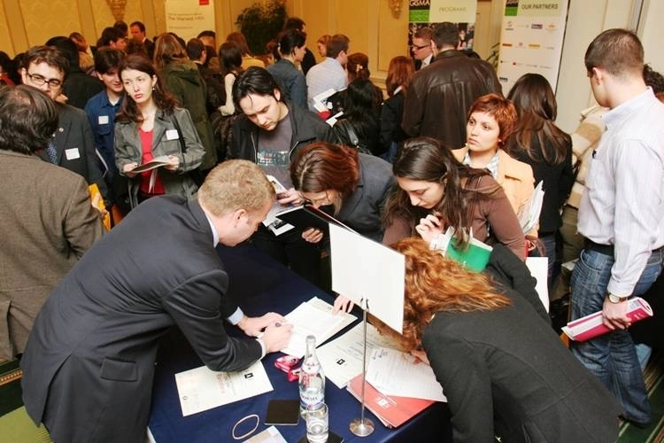 selectie-pentru-500-de-locuri-de-munca