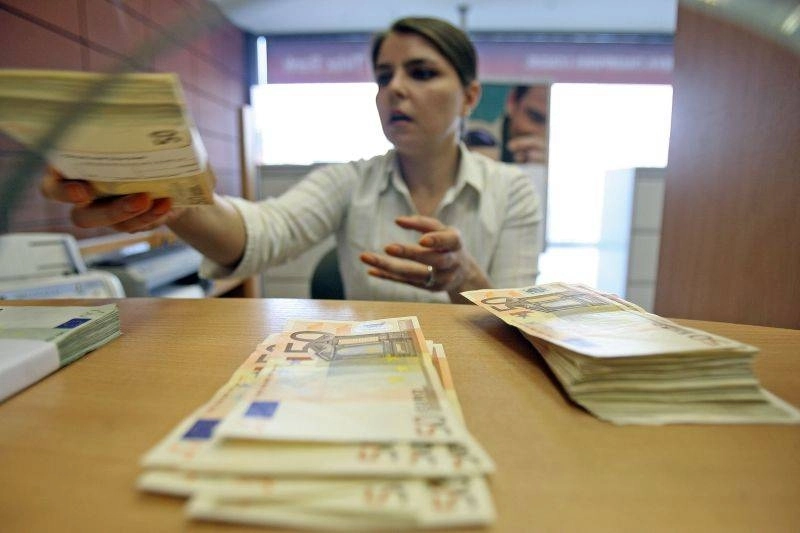 sondaj-bancile-isi-recapata-optimismul