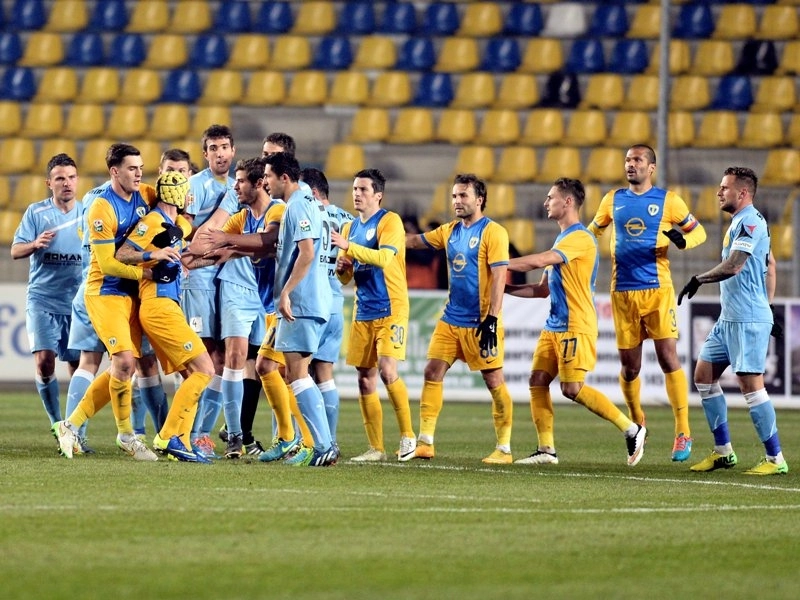 trei-echipe-printre-care-si-fc-brasov-vor-fi-depunctate-daca-nu-li-se-va-aproba-planul-de-reorganizare