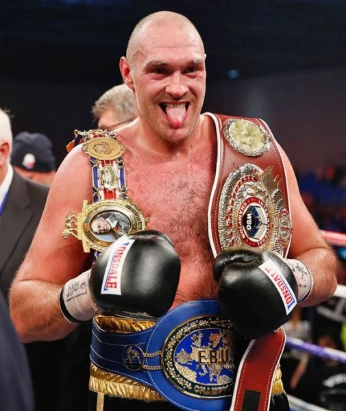 tyson-fury-a-ramas-fara-centura-mondiala-ibf