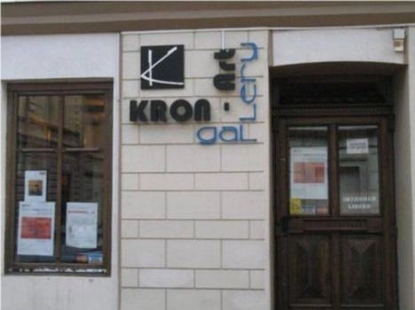 vernisaj-si-dubla-lansare-de-carte-la-kronart