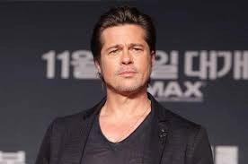 a-fost-lansata-o-carte-de-gatit-cu-ce-a-mancat-brad-pitt-in-filme