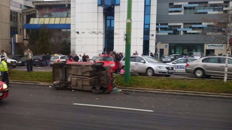 accident-spectaculos-in-centrul-civic-al-brasovului