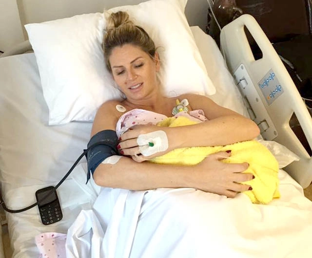 andreea-banica-a-nascut-un-baietel-de-nota-10