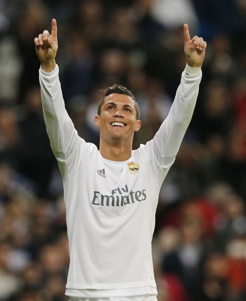 cristiano-ronaldo-dans-pe-ritmurile-unei-formatii-de-la-noi-