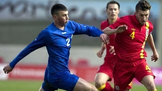 doi-fundasi-centrali-pentru-stere