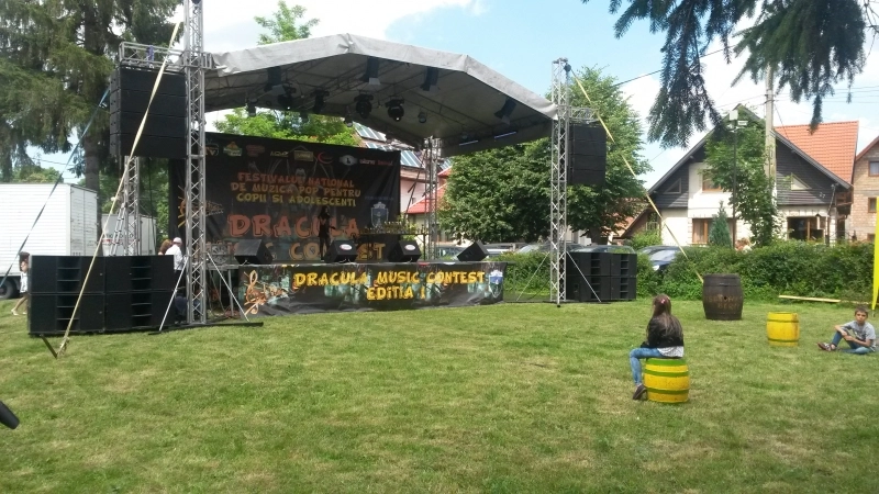 dracula-music-contest-marele-trofeu-a-ramas-in-judetul-nostru-la-feldioara-galerie-foto