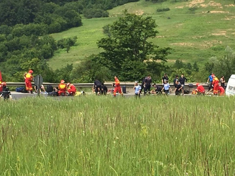 firma-care-a-asigurat-transportul-elevilor-implicati-in-accidentul-de-la-persani-3-amenzi
