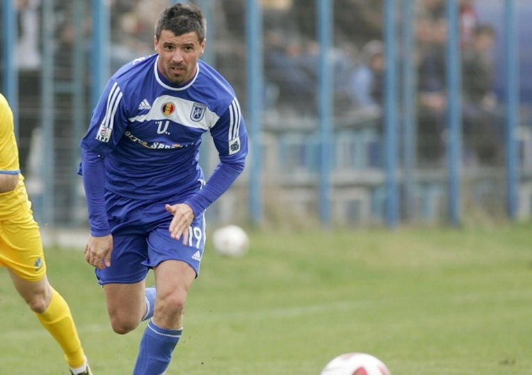 harmanul-a-dat-lovitura-stoianof-si-brujan-au-semnat-cu-infratirea