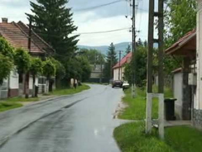 harseni-prima-comuna-din-brasov-care-vrea-sa-scape-de-sarmele-de-pe-stalpi