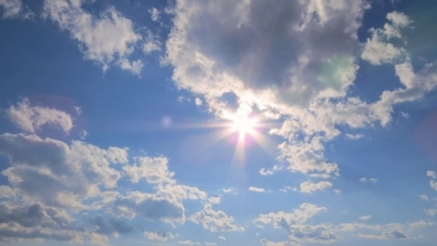 ianuarie-se-incheie-cu-temperaturi-de-pana-la-17-grade-celsius