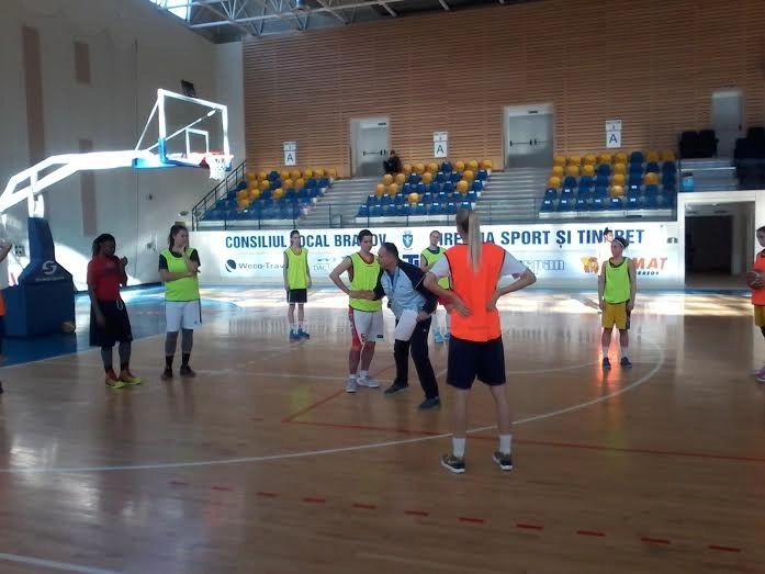 incepe-baschetul-alba-iulia-olimpia-csu-brasov-marti-de-la-1800