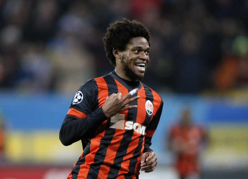 luiz-adriano-va-fi-antrenat-de-dan-petrescu