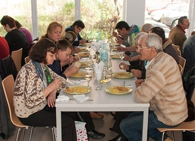 mai-multi-donatori-sprijin-mai-mare-pentru-oamenii-strazii-