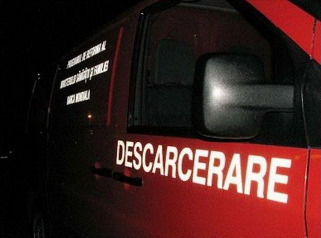 masina-cazuta-in-rapa-o-persoana-este-grav-ranita