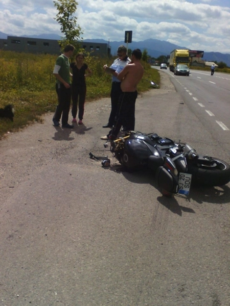 motociclist-lovit-la-stupini